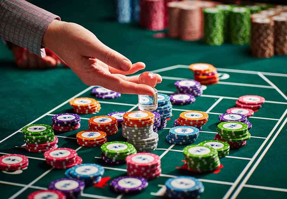 HOW TO BECOME AN EFFECTIVE BLACKJACK PLAYER? FOLLOW THESE TIPS.